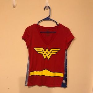 DC Comics Wonder Woman Shirt W/ Cape